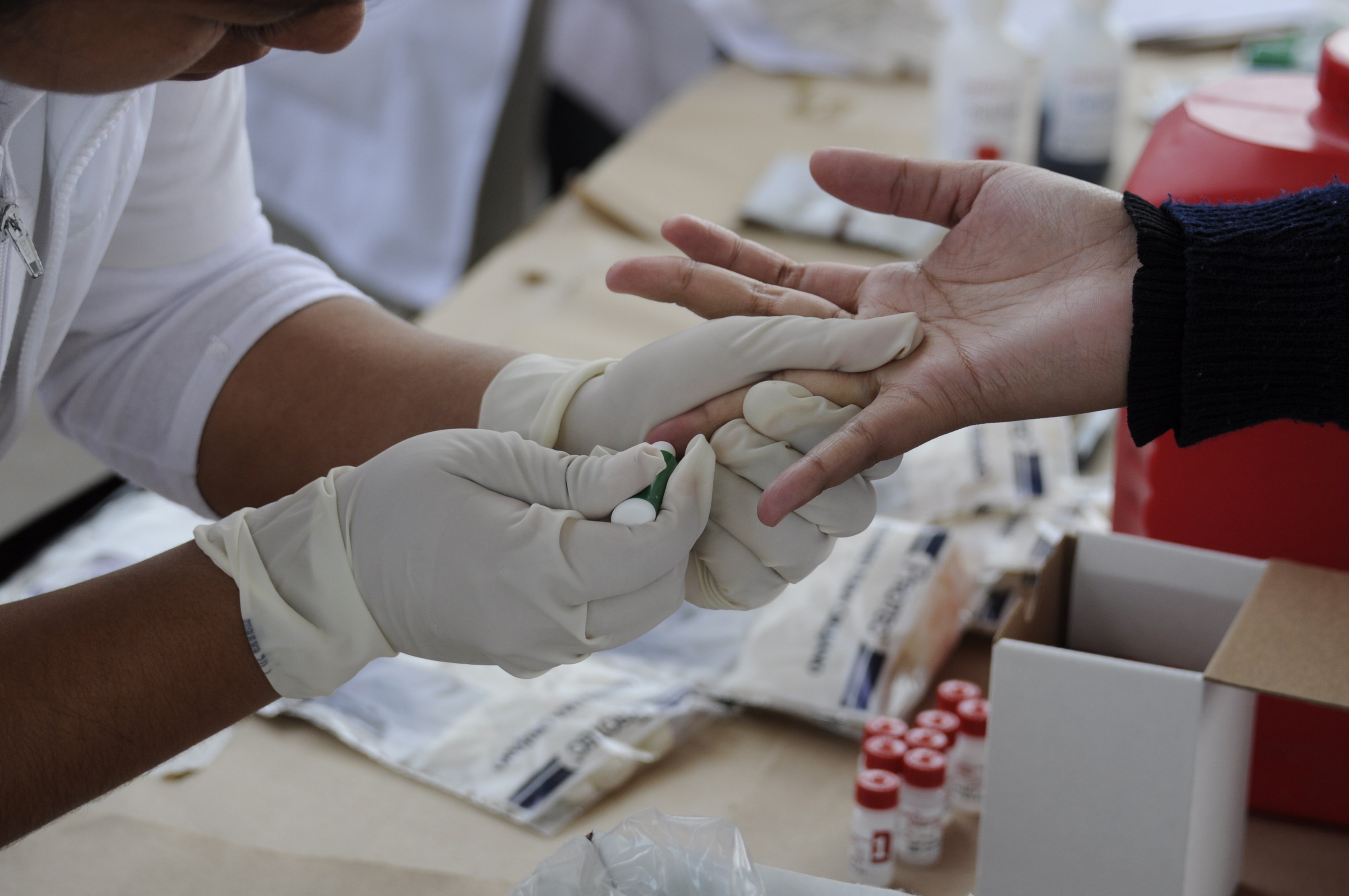 Cofepris al tanto de medicamento caduco y pruebas de VIH en Poza Rica