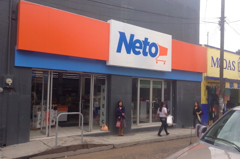 Tiendas Neto llega para «esclavizar» a Pozarricenses