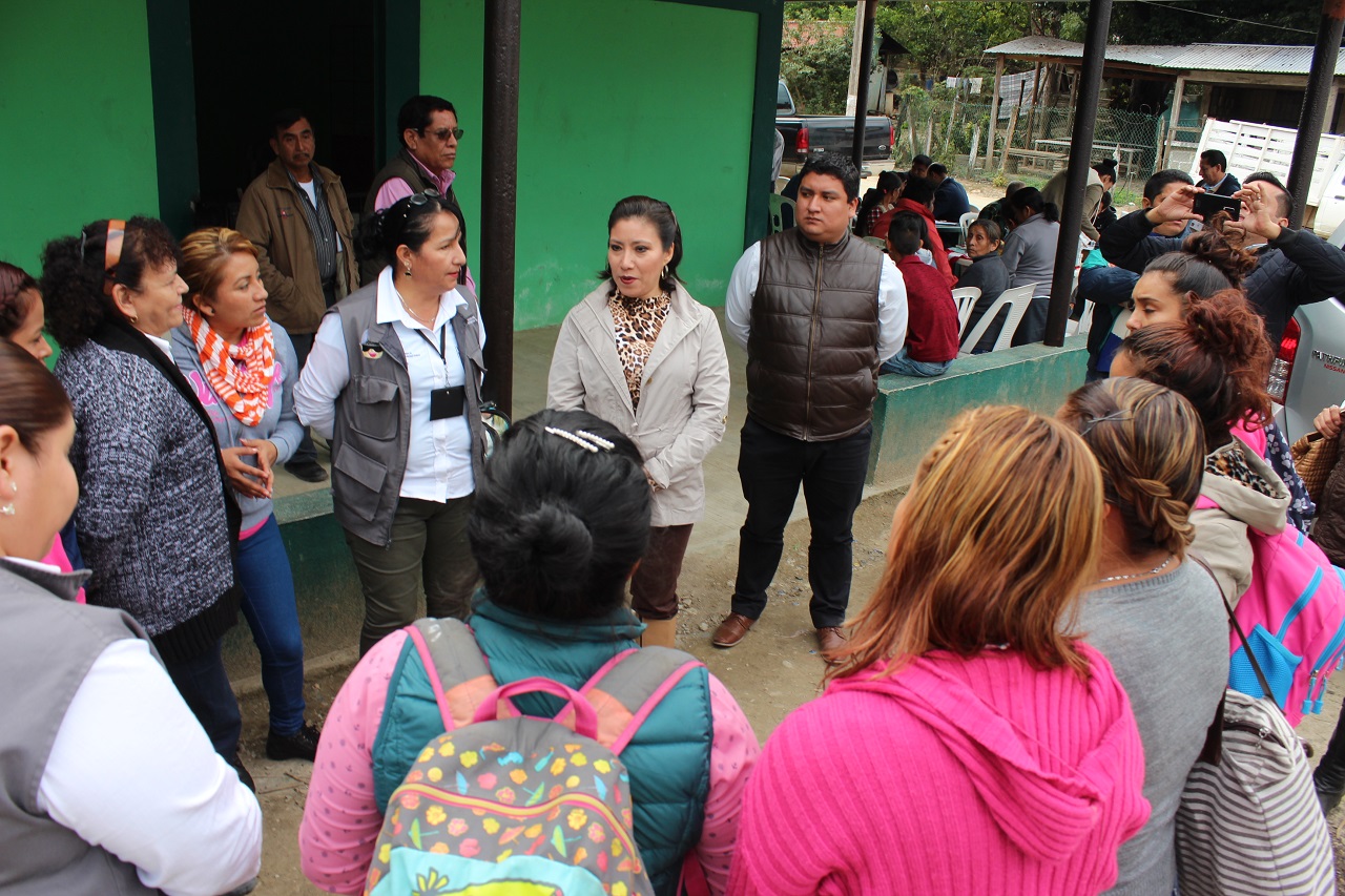 El Sistema DIF Tuxpan en coordinación con el Registro Civil, han puesto en marcha la campaña de matrimonios colectivos: Tuxpan