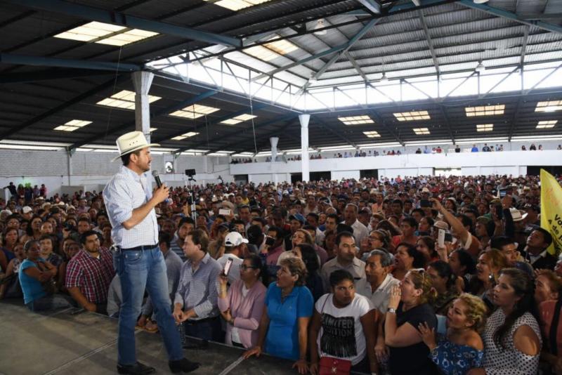 Miguel Ángel Yunes Márquez, precandidato del PAN y PRD a la gubernatura de Veracruz, termina intensa gira por el sur del estado, visitando a la militancia de Coatzacoalcos y Las Choapas:Regional