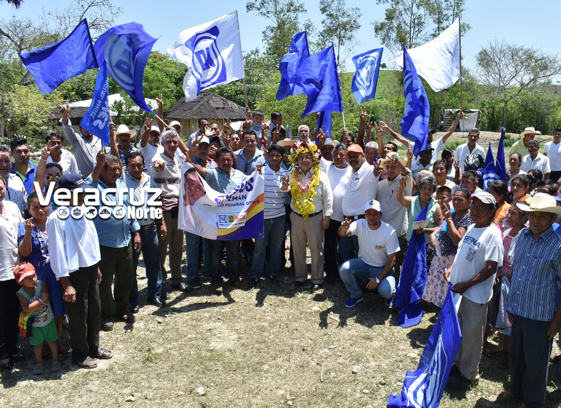 Reconoce Jesús Guzmán el trabajo de los maestros