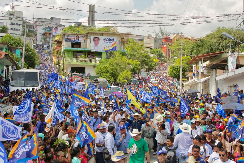 Tantoyuca se desborda con Miguel Ángel Yunes Márquez