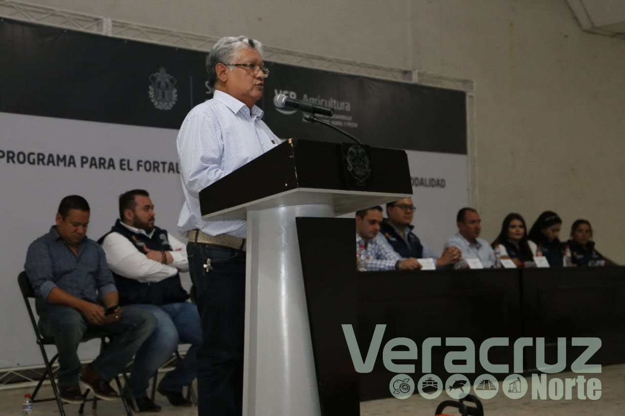 Se instala en Coatepec primer Tianguis Agropecuario 2018