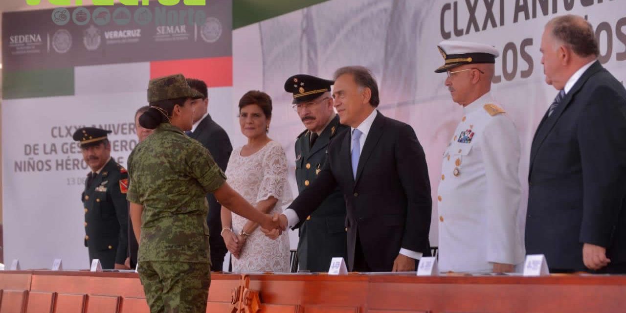 Reconoce Gobernador Yunes el gran apoyo de las Fuerzas Armadas en Veracruz