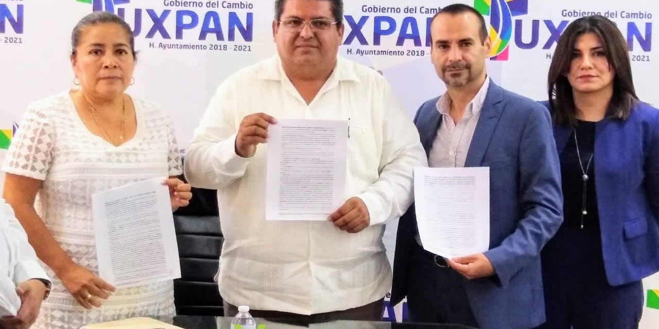 Ayuntamiento de Tuxpan, firma contrato con BANSÍ S.A. para Refinanciamiento de la Deuda Pública municipal