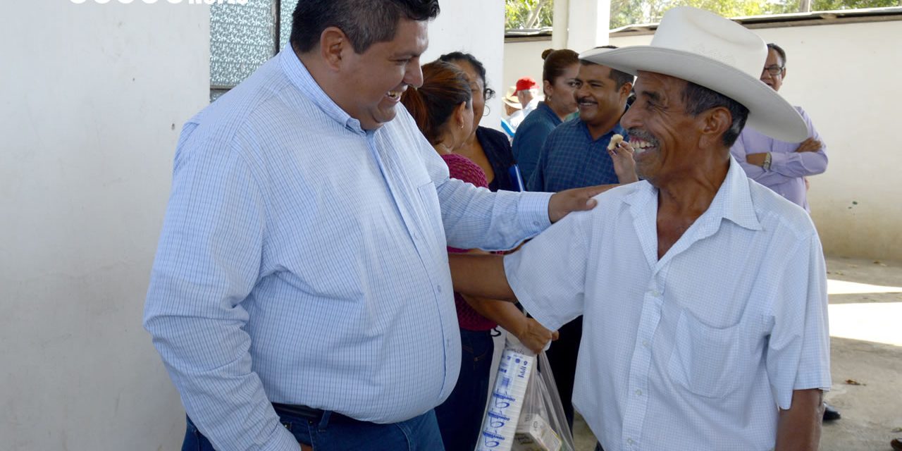 Toño Aguilar invita a la ciudadanía al primer informe de gobierno