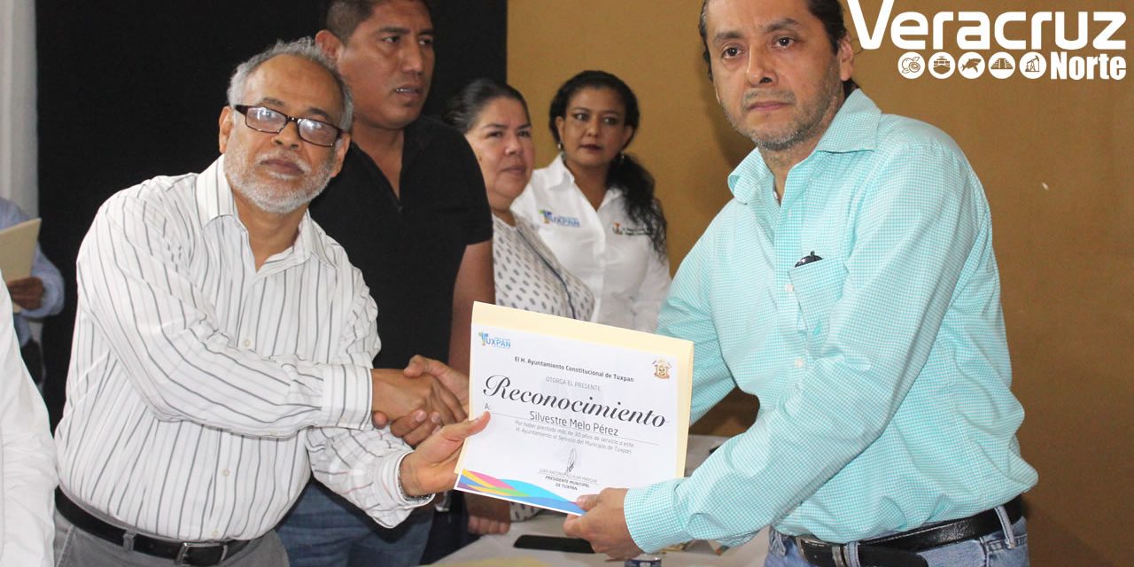 Reconocimientos para trabajadores jubilados del Ayuntamiento