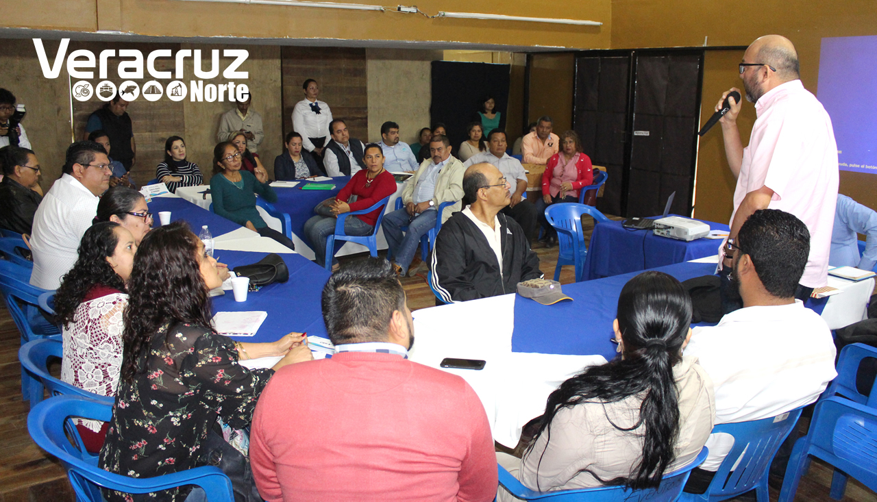 Toño Aguilar comprometido con las escuelas para su desarrollo