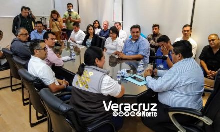 Trabajo en equipo: Xochitl Arbesú Lago