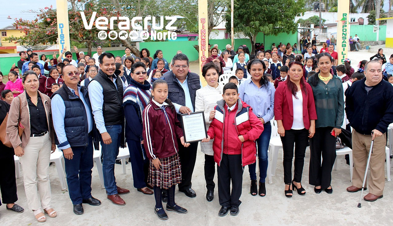 Constancia de Posesión para primaria “José Fernández Gómez”