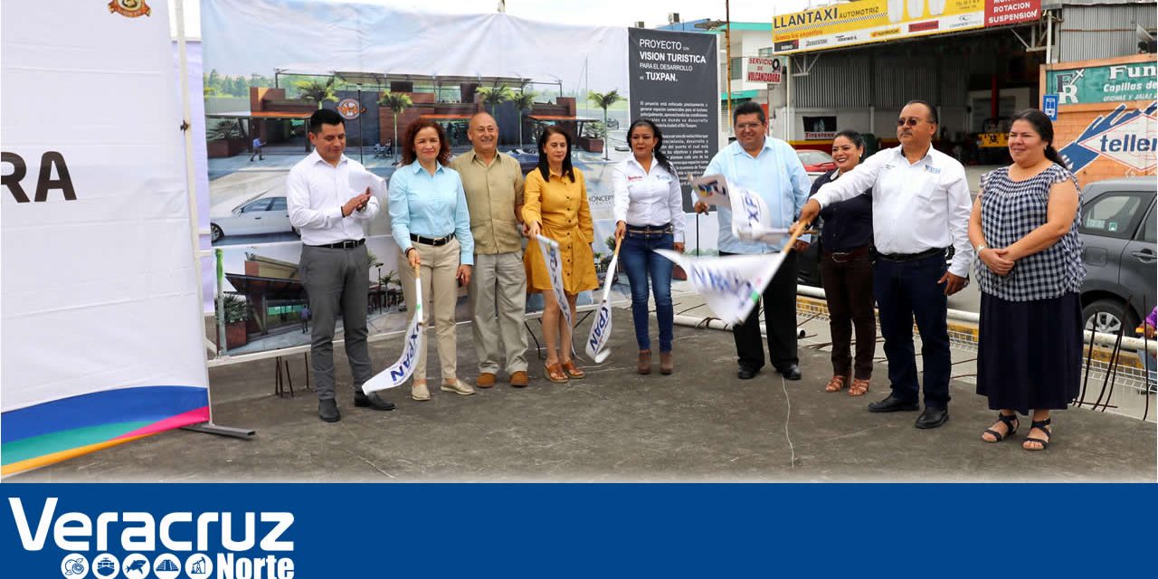 Banderazo a tres miradores turísticos