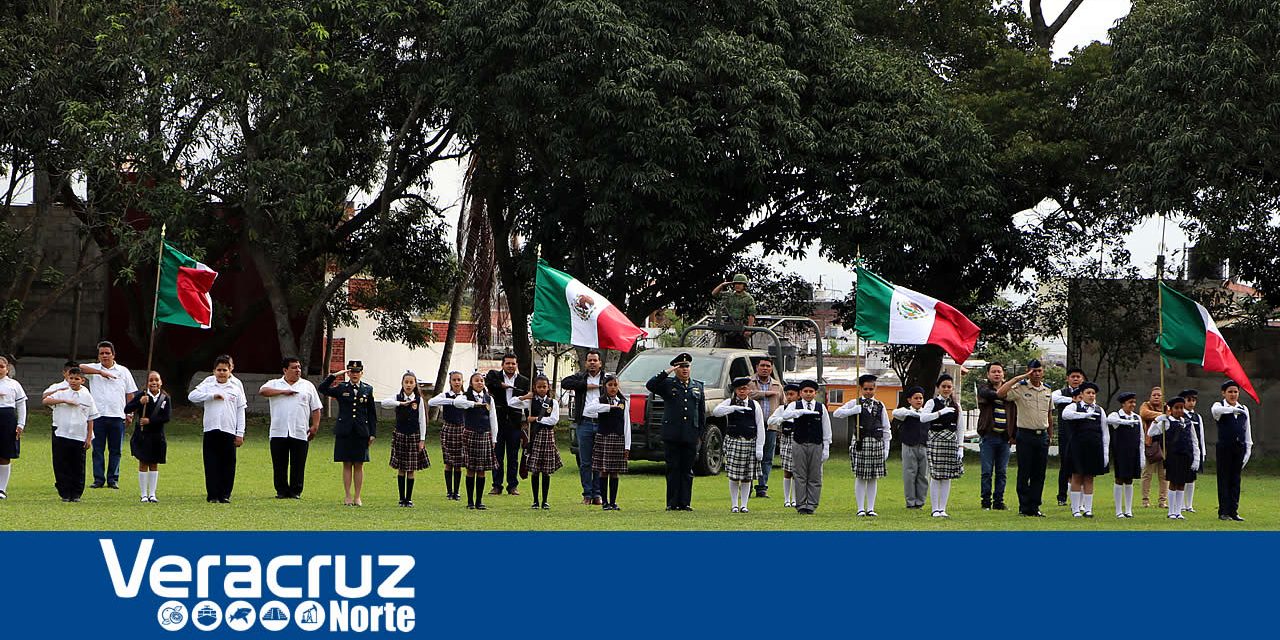 Gobierno Municipal refrenda su compromiso con Ejército Mexicano en el 198 Aniversario del Día de la Bandera