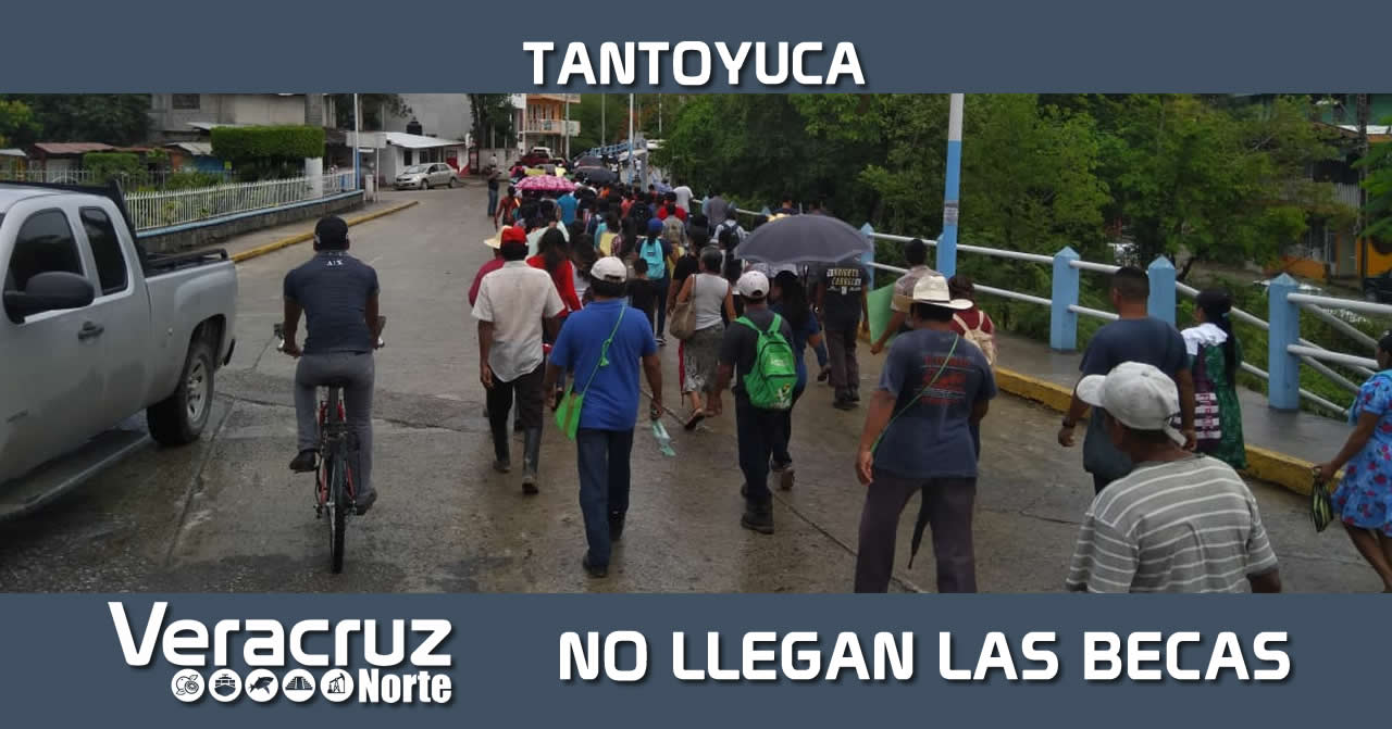 Marchan por las Becas