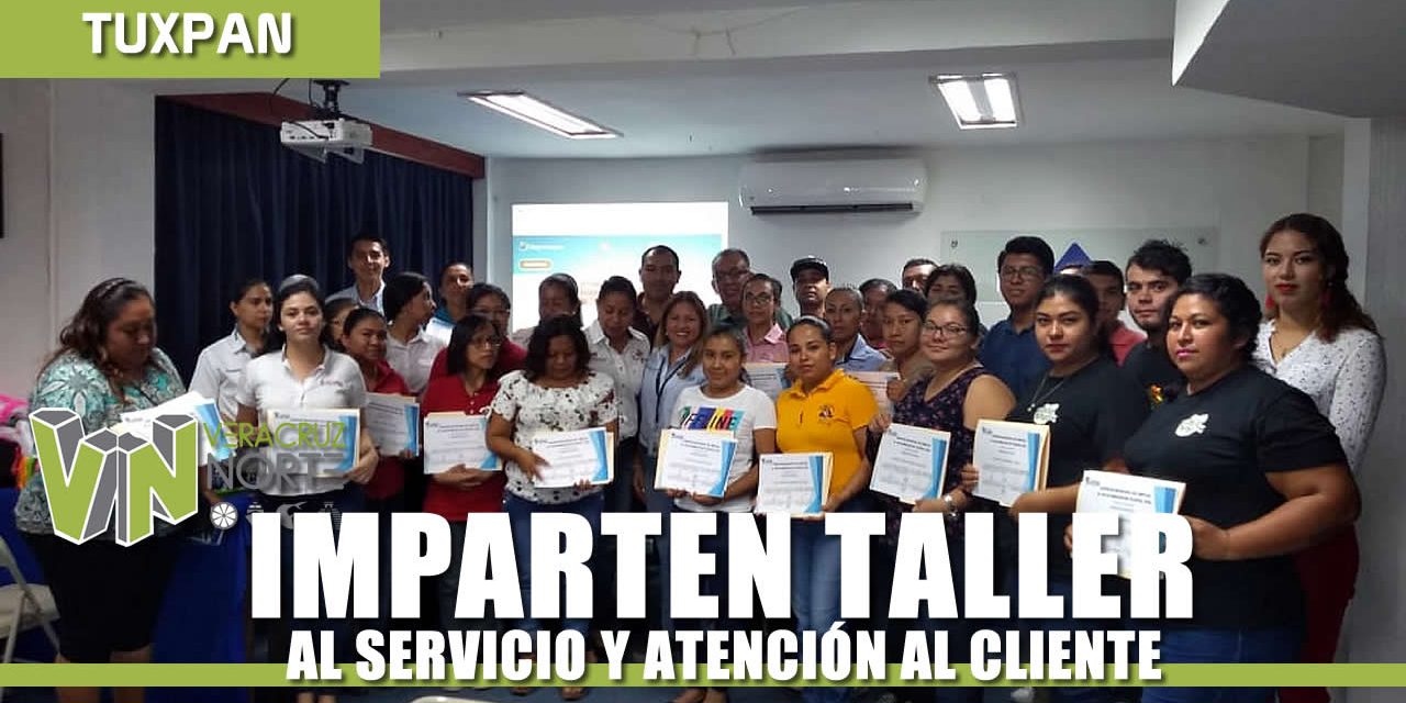 IMPARTEN TALLER AL SERVICIO Y ATENCIÓN AL CLIENTE