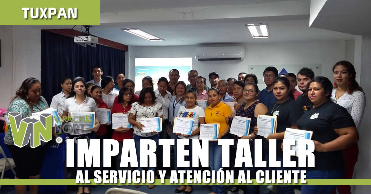 IMPARTEN TALLER AL SERVICIO Y ATENCIÓN AL CLIENTE