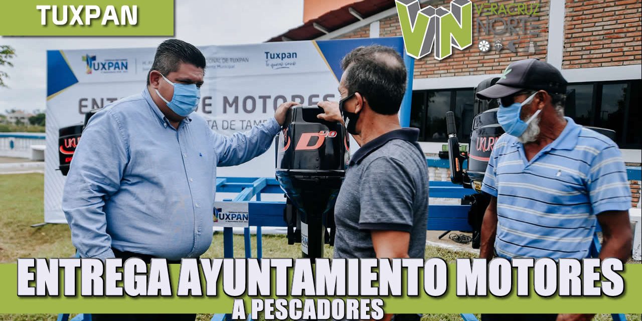 ENTREGA AYUNTAMIENTO MOTORES A PESCADORES DE LA MATA