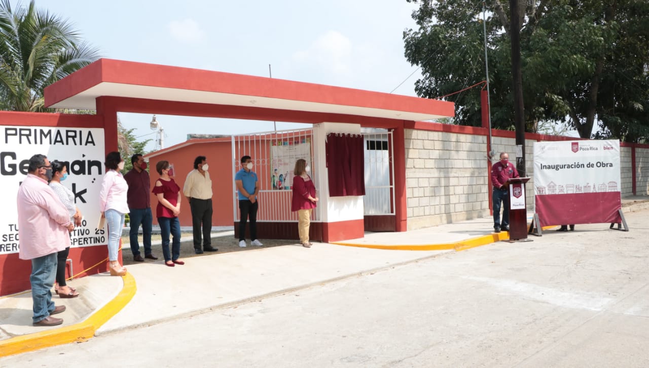 ENTREGA JAVIER VELÁZQUEZ OBRAS DE EDUCACIÓN Y DESARROLLO SOCIAL POR CASI $ 4 MDP