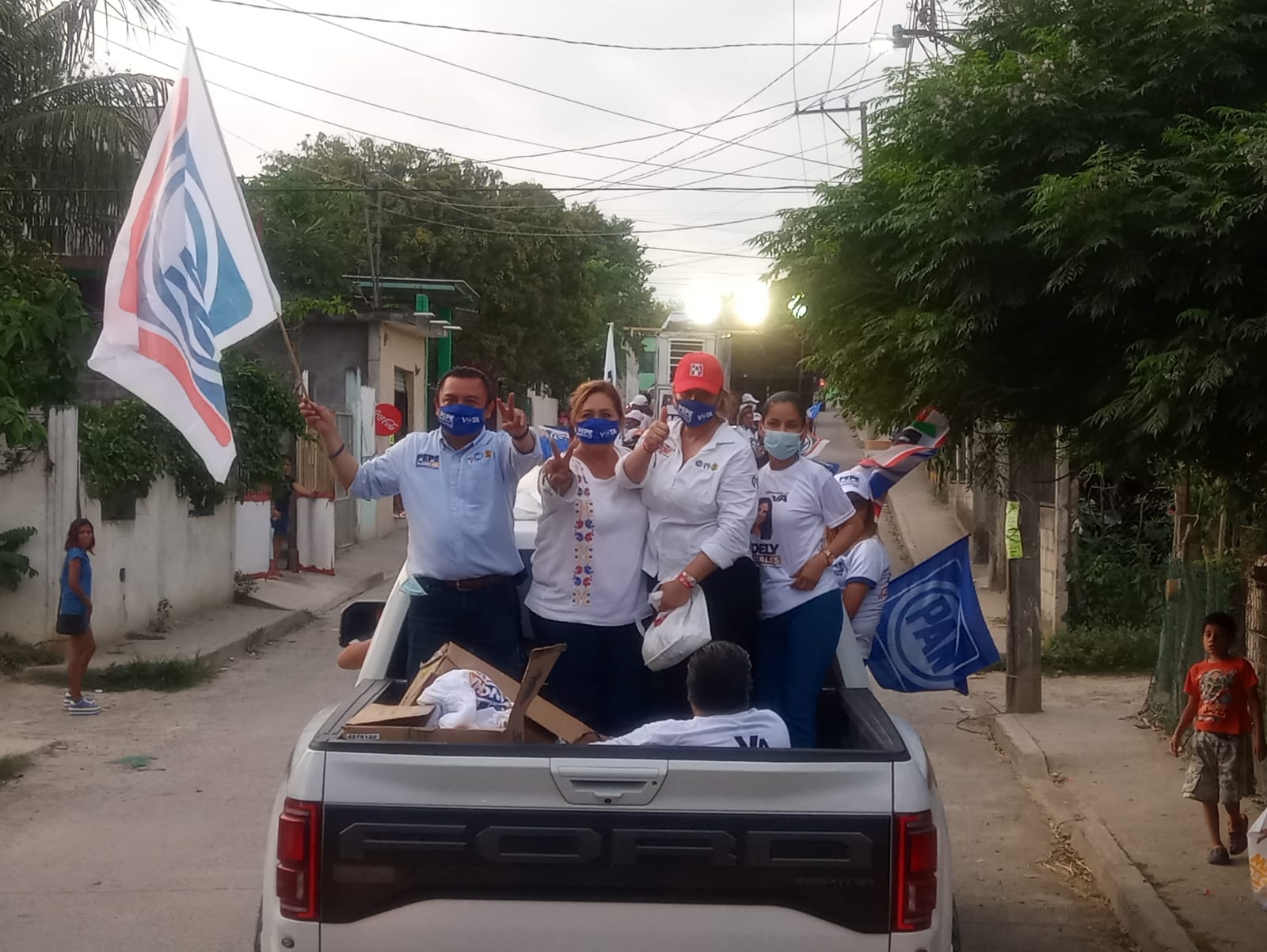 TAMIAHUA CON ADELY Y CARAVANA DE LA AMISTAD #VAPORTUXPAN