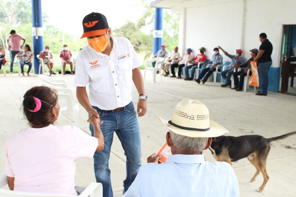 “CUANDO UNOS VAN, YO YA VENGO”: CARLOS REYES “MASCAREÑAS”