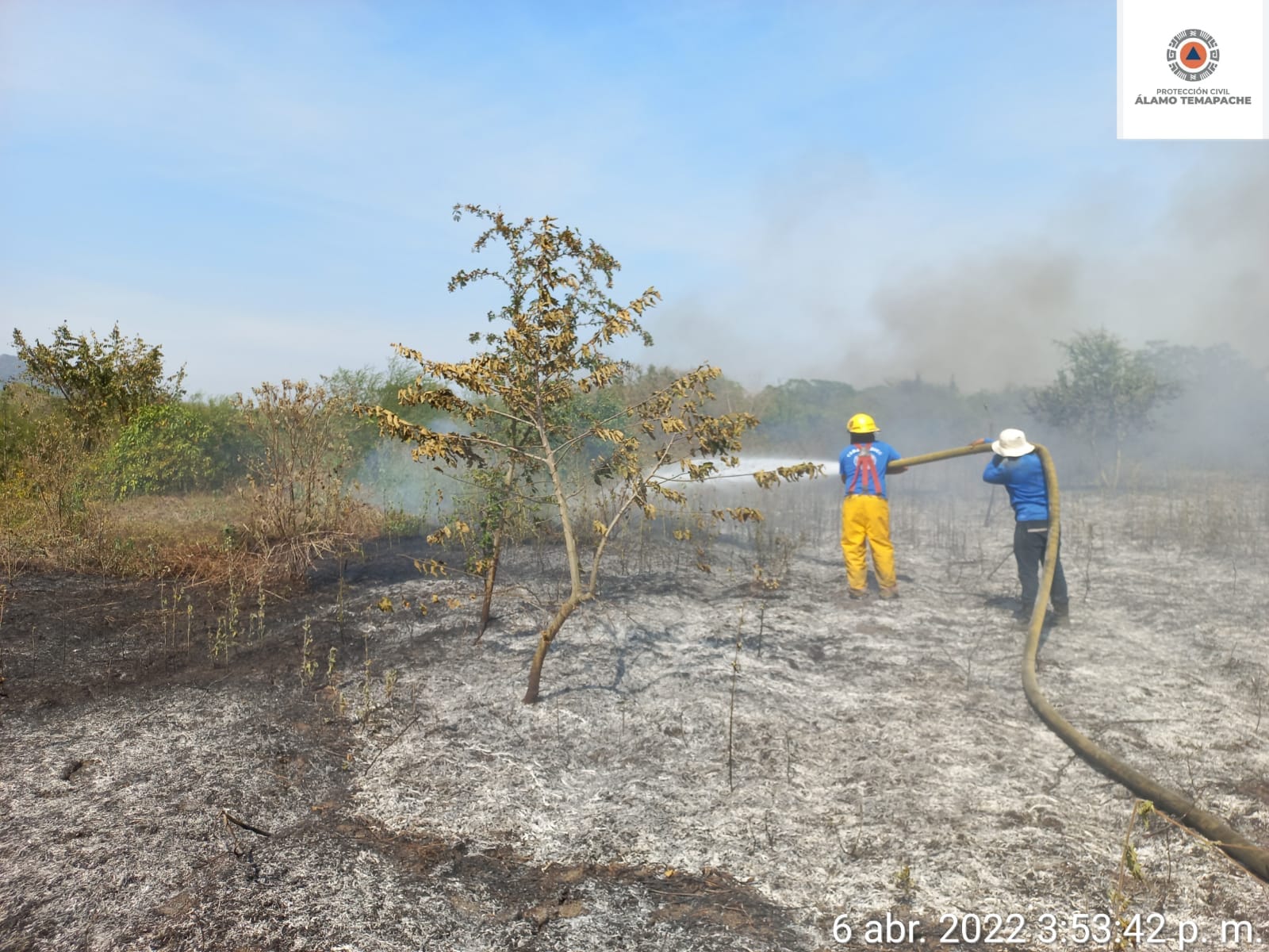 Álamo: Atención a incendio en el ejido La Reforma Agraria en los limites con Lima Tamatoco