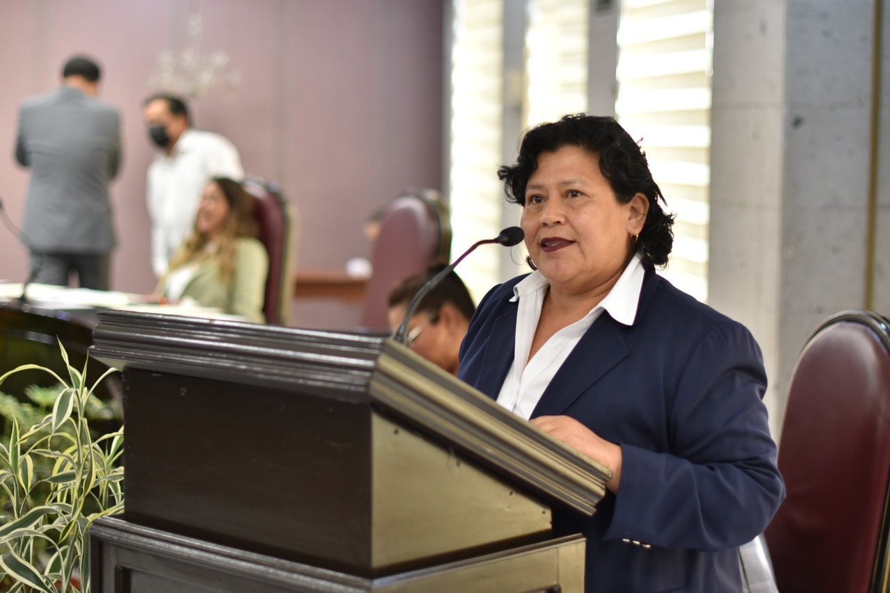 Crearían Comisión que dé seguimiento a regularización de precios escolares