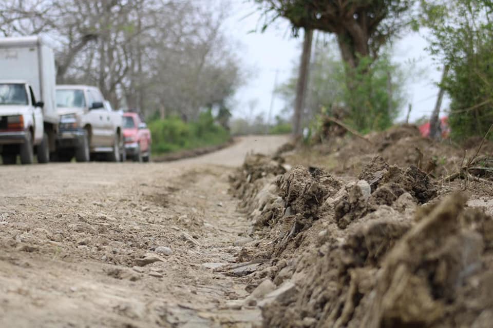 Ozuluama: Banderazo de rehabilitación de camino de Lomas Limpias a Vijarras