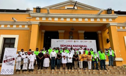 Papantla: Banderazo a la Semana Nacional de Protección contra Riesgos Sanitarios