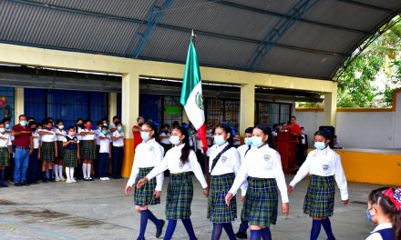 Naranjos: Acto Cívico Conmemorativo 5 de Mayo
