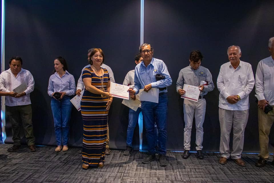 Álamo: Primer Foro Citrícola Internacional