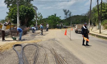 Ozuluama: Rehabilitación en el boulevard Sara García Iglesias