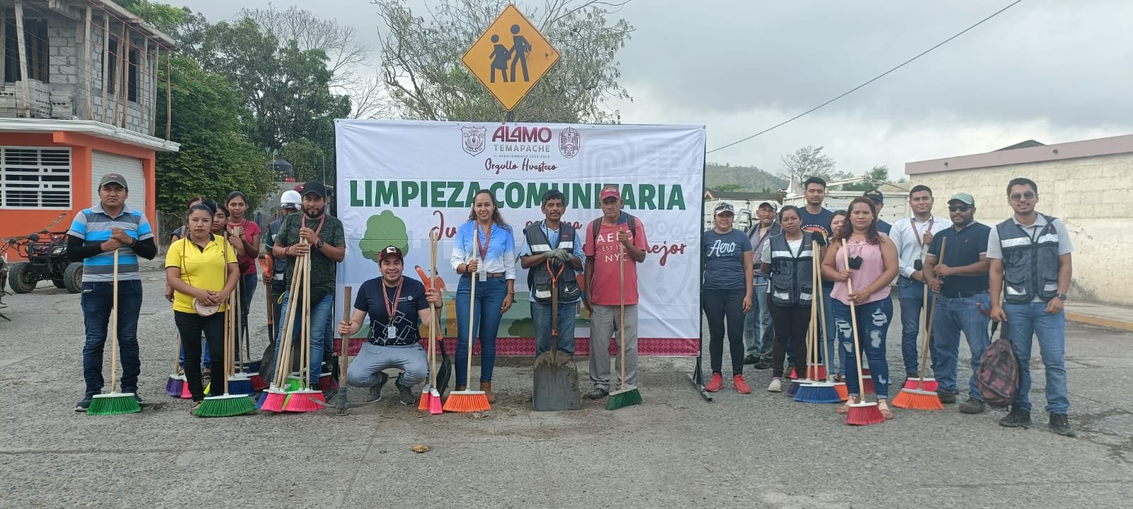 Álamo: Programa «Limpieza Comunitaria»