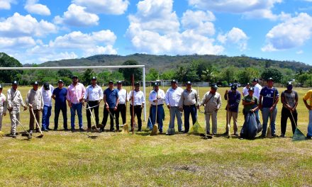 Naranjos: Alcalde da inicio a la jornada de limpieza en la Unidad Deportiva Niños Héroes