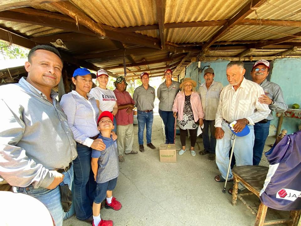 Ozuluama: Entrega de aparato funcional y servicio alimentarios en campanario