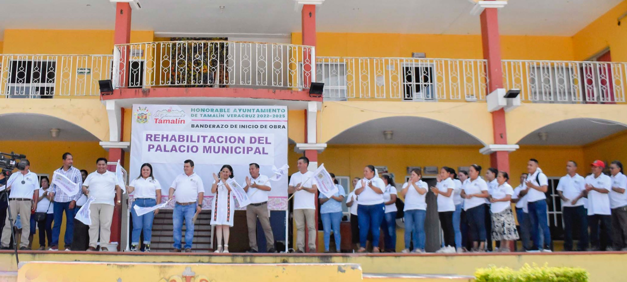 Tamalín: Banderazo de inicio de rehabilitación y mantenimiento del Palacio Municipal