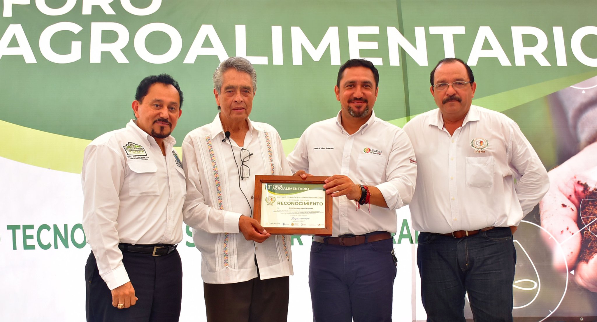 Naranjos: Alcalde asiste al primer foro agroalimentario 2022