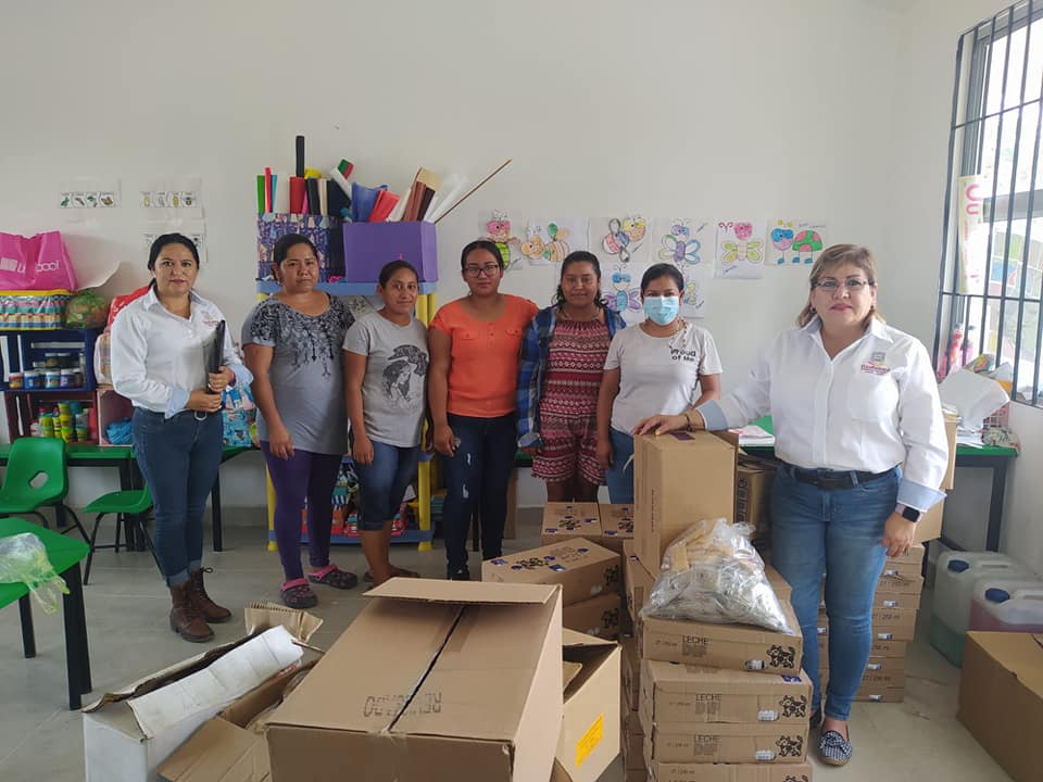 Ozuluama: Entrega de desayunos escolares fríos en Paso Real