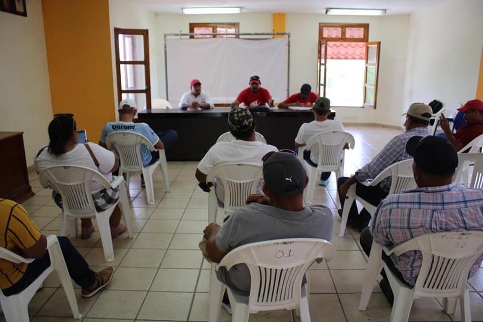 Ozuluama: Reunión con delegados de la liga de béisbol municipal