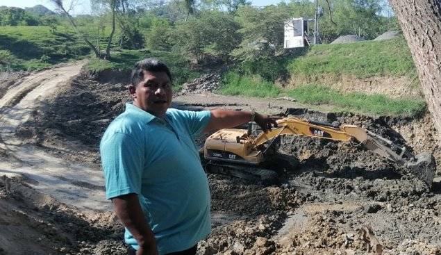 Chinampa: Alcalde supervisa los avances en los trabajos del vaso de captación