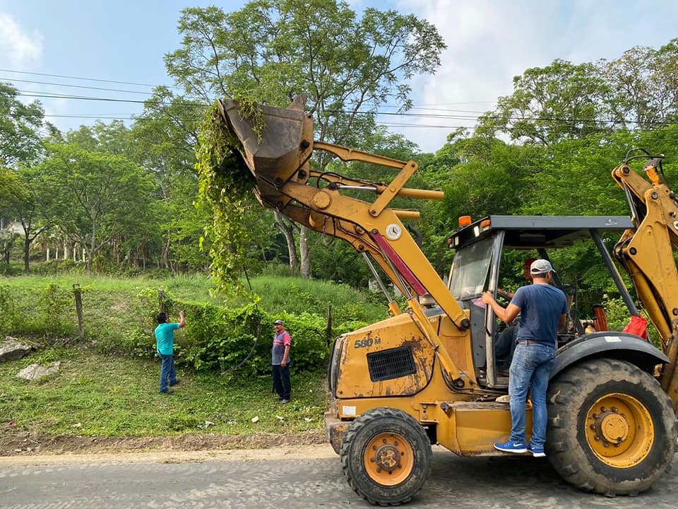 Naranjos: Alcalde asiste a faena en Rancho Nuevo