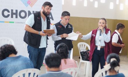 Chontla: Acuerdan Dirección General del Patrimonio del Estado y Gobierno Municipal regularizar predios del sector educativo