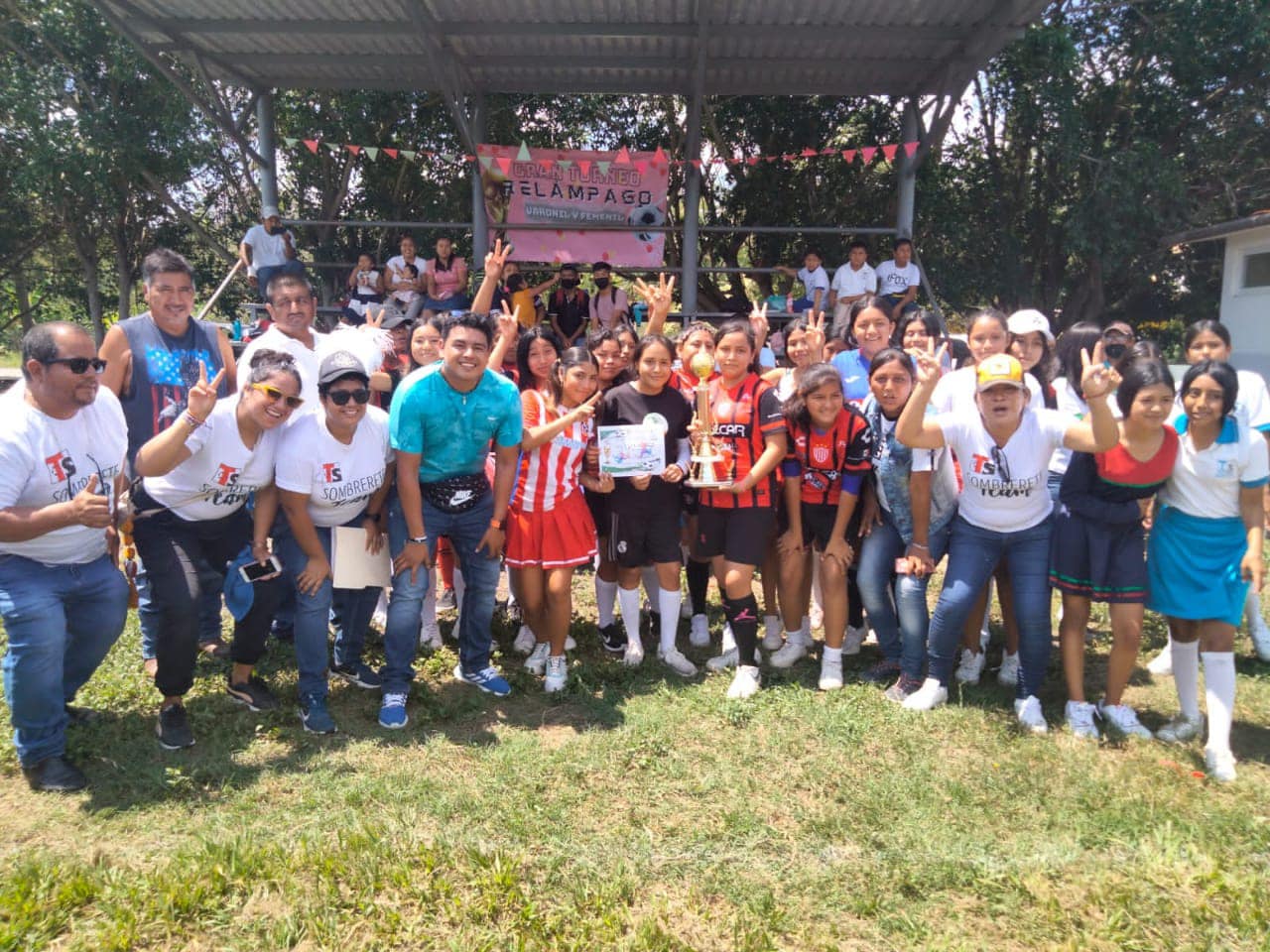 Álamo: Torneo de fútbol relámpago en Sombrerete