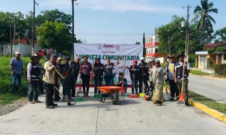 Álamo: Operativo de limpieza comunitaria en la Calle Principal de Alazán Potrero del Llano