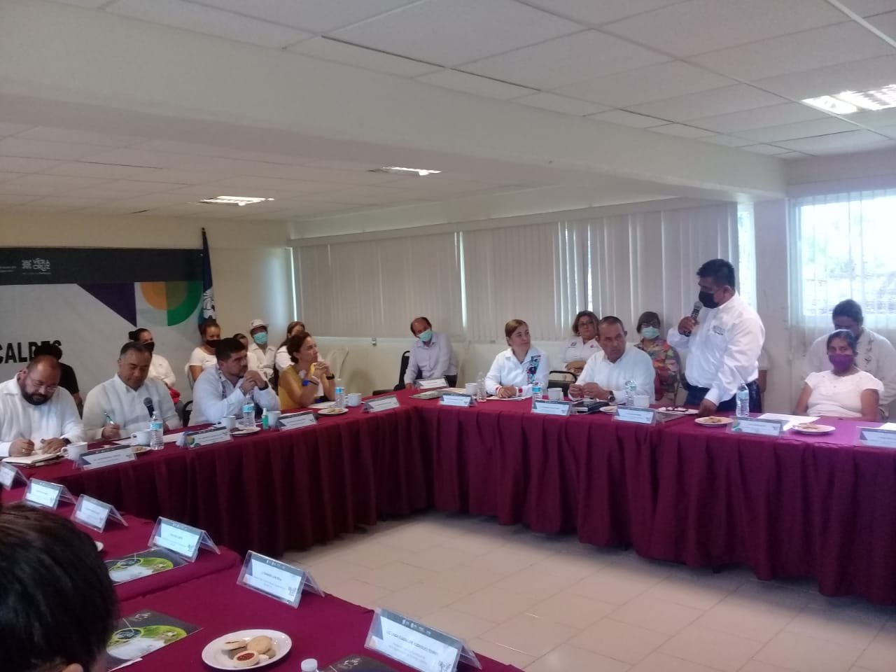Citlaltépetl: Reunión con el secretario de Educación de Veracruz en Expo Feria Educativa