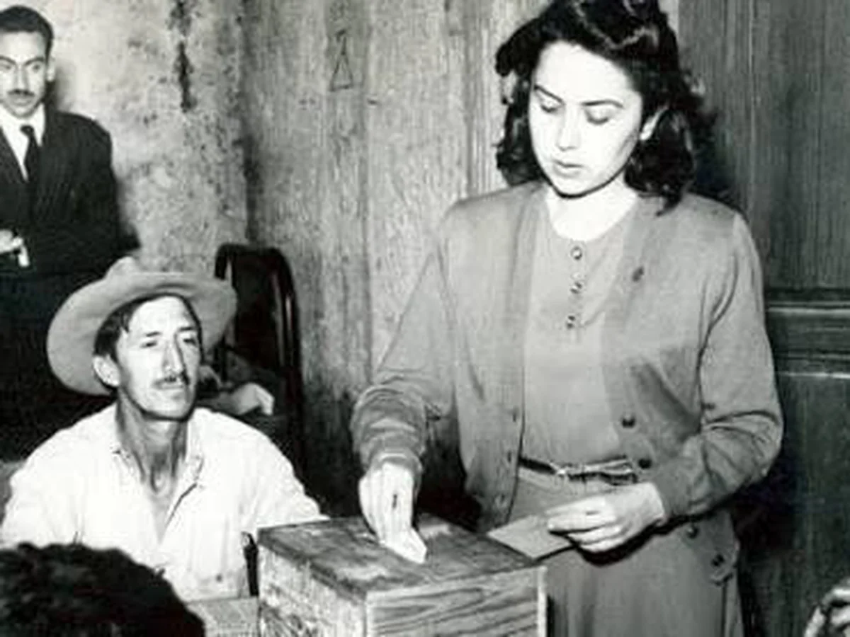 Chontla: 67 Aniversario del Voto Femenino