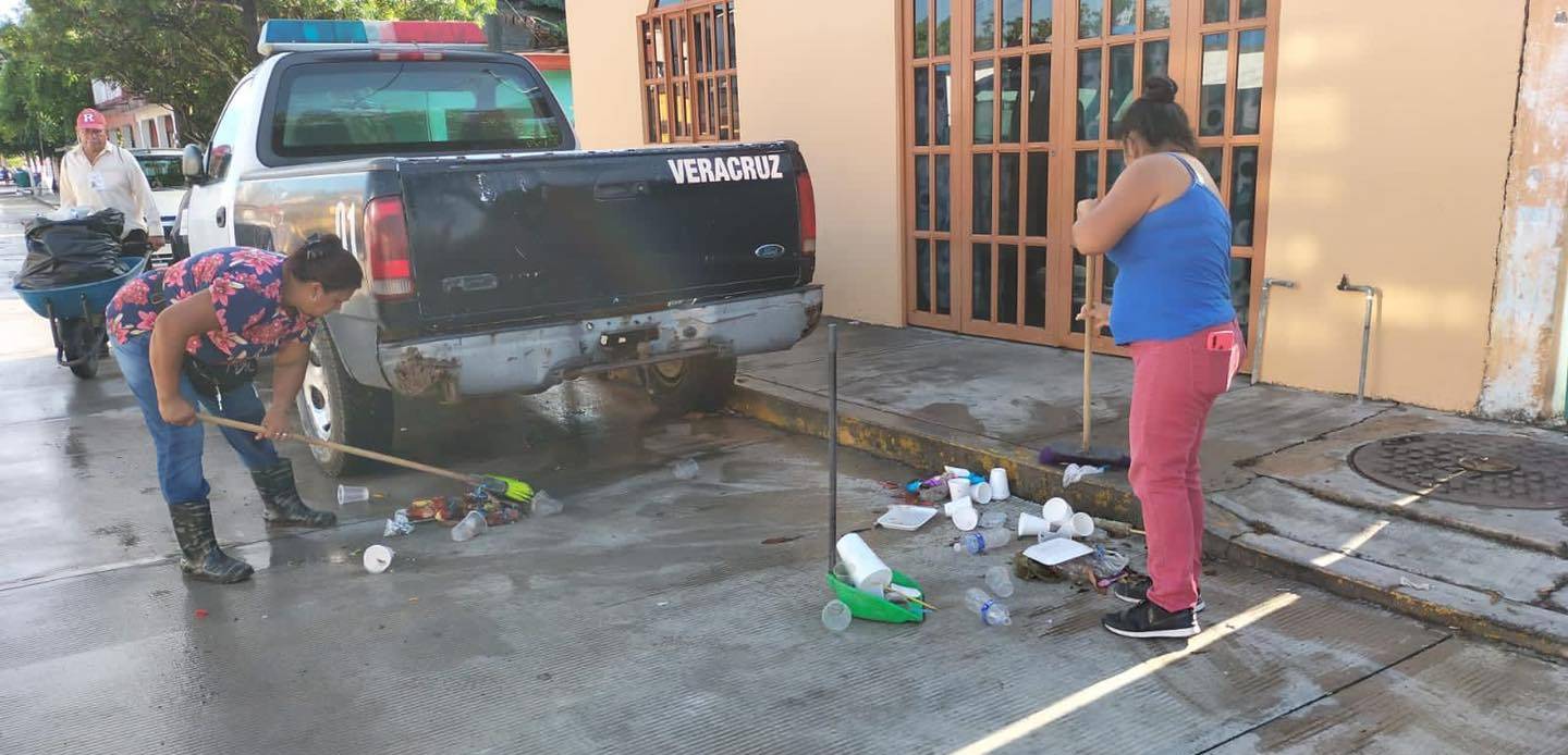 Tamiahua: Labores de limpieza por personal de servicios generales del ayuntamiento
