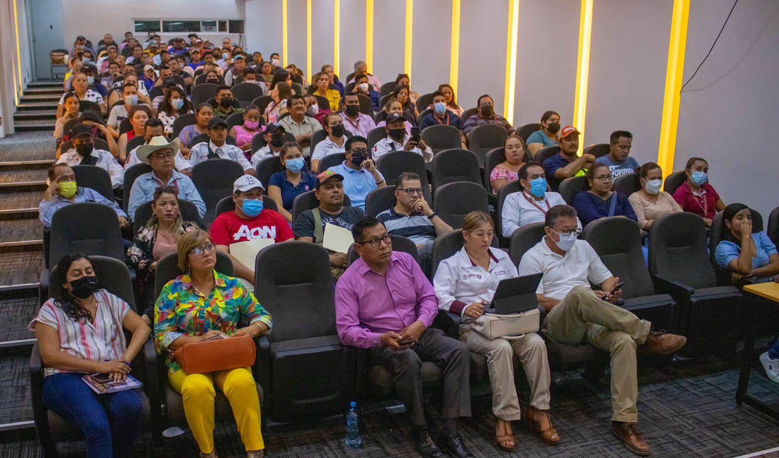 Capacitaciones para personal del gobierno municipal de Álamo