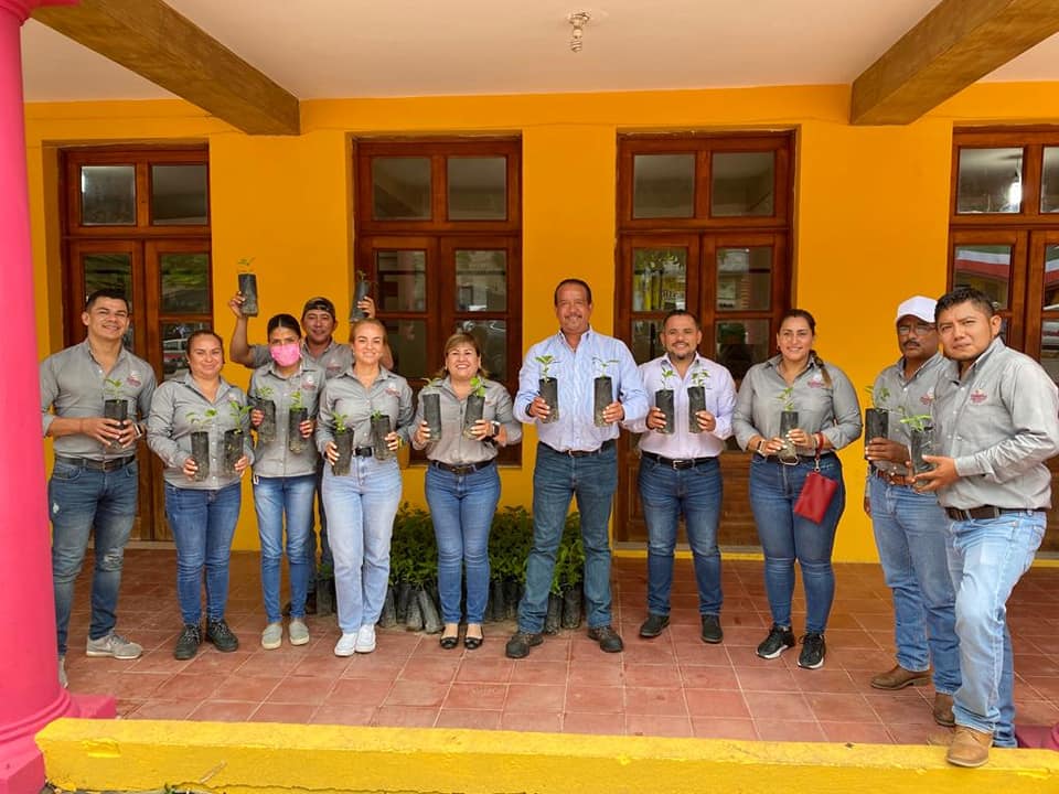 Ozuluama: Reunión con la fundación Pantaleon