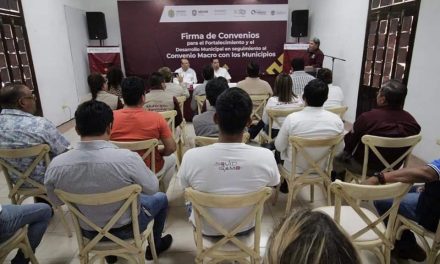 Ozuluama: Firma de convenios para el fortalecimiento y desarrollo municipal
