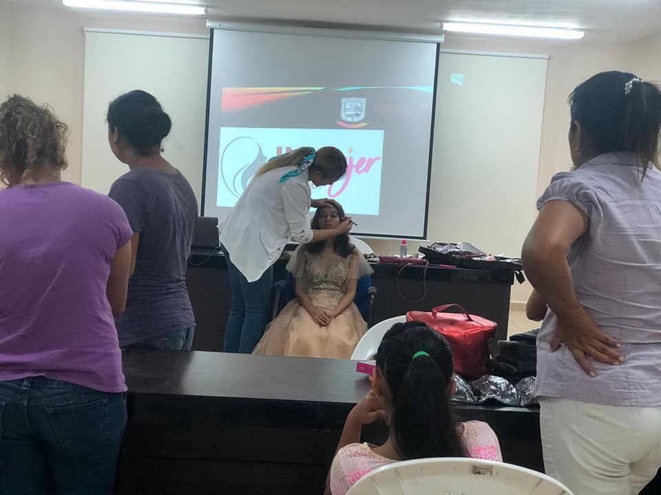 Ozuluama: Curso de maquillaje profesional 2022