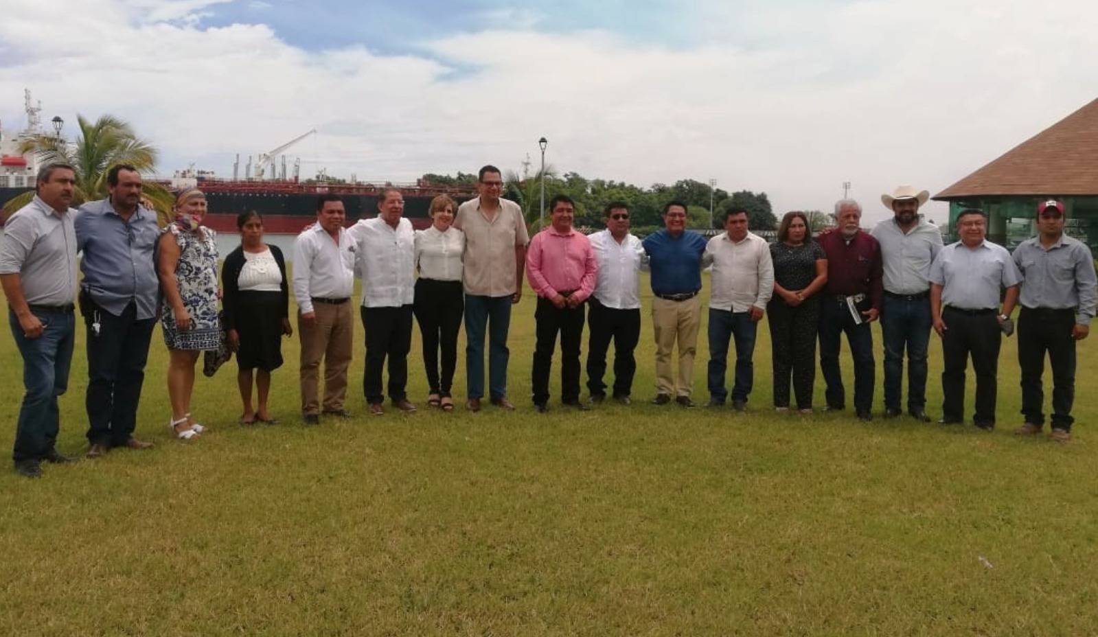 Cazones: Presidente Municipal asiste a la firma de Convenio «INVEDEM» 2022